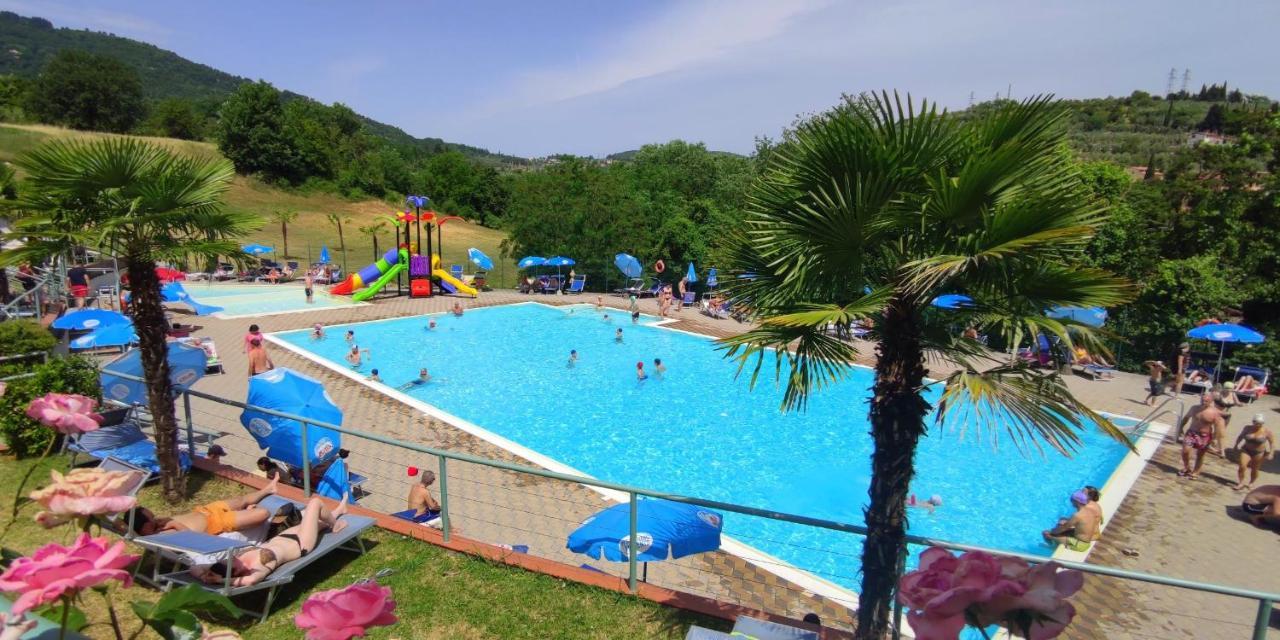 Small Camp Il Poggetto Troghi Zewnętrze zdjęcie